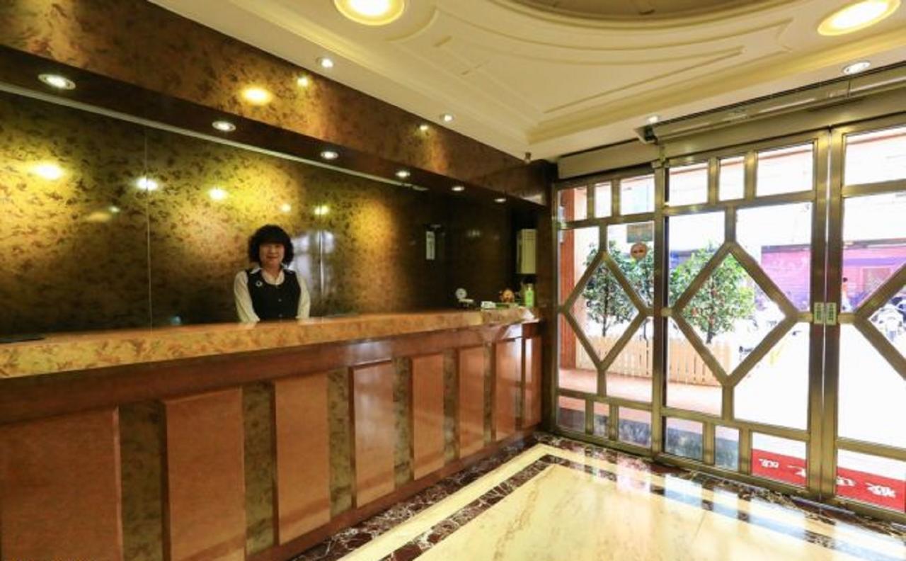 Red Cabin Inn Taipei Exterior photo