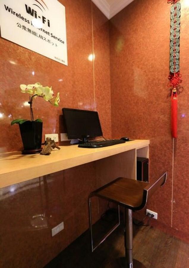 Red Cabin Inn Taipei Exterior photo