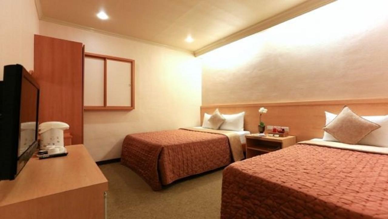 Red Cabin Inn Taipei Exterior photo